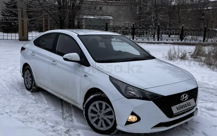 Hyundai Accent 2021 годаfor7 600 000 тг. в Уральск