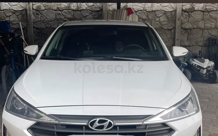 Hyundai Elantra 2020 года за 9 800 000 тг. в Алматы