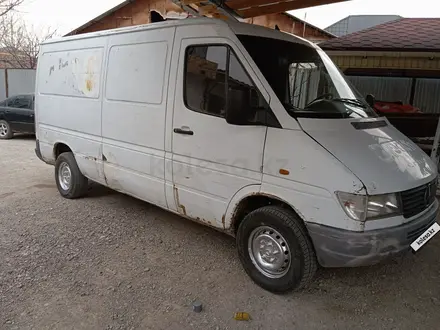 Mercedes-Benz Sprinter 1998 года за 3 300 000 тг. в Алматы – фото 3