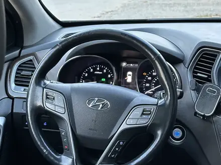 Hyundai Santa Fe 2017 года за 9 600 000 тг. в Алматы – фото 10