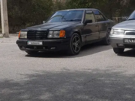 Mercedes-Benz E 260 1990 года за 950 000 тг. в Жетыбай