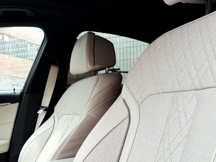 BMW 540 2021 года за 26 000 000 тг. в Алматы – фото 13
