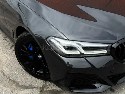 BMW 540 2021 года за 26 000 000 тг. в Алматы – фото 3