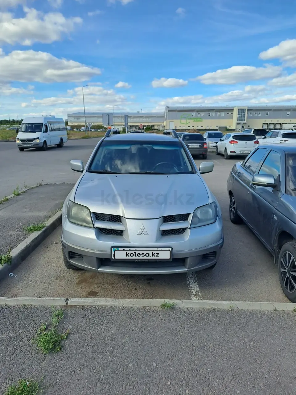 Mitsubishi Outlander, 2004