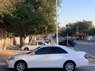 Toyota Camry, 2004