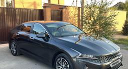Kia K5 2021 года за 9 500 000 тг. в Караганда