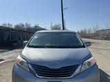 Toyota Sienna 2014 года за 7 490 000 тг. в Уральск – фото 4