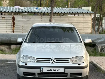 Volkswagen Golf 1998 года за 2 500 000 тг. в Астана