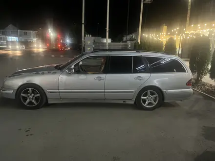 Mercedes-Benz E 280 2001 года за 2 900 000 тг. в Алматы