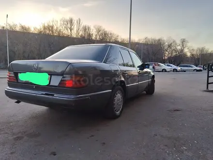 Mercedes-Benz E 230 1991 годаүшін1 600 000 тг. в Караганда – фото 4