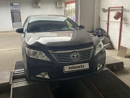 Toyota Camry 2014 года за 10 000 000 тг. в Балхаш – фото 12