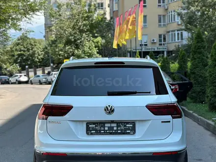 Volkswagen Tiguan 2018 года за 12 500 000 тг. в Тараз – фото 5