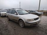 Volkswagen Passat 1998 года за 1 482 857 тг. в Уральск – фото 4