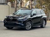 Toyota Highlander 2020 года за 26 500 000 тг. в Алматы