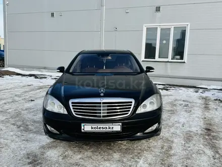 Mercedes-Benz S 500 2007 года за 8 000 000 тг. в Астана