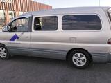 Hyundai Starex 2005 года за 3 800 000 тг. в Шиели – фото 2