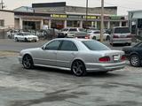 Mercedes-Benz E 430 2001 года за 5 800 000 тг. в Жанаозен – фото 2