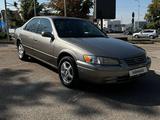 Toyota Camry 1998 годаfor3 400 000 тг. в Алматы