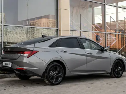 Hyundai Elantra 2022 года за 10 400 000 тг. в Астана – фото 4