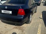 Volkswagen Jetta 2000 года за 1 600 000 тг. в Актобе – фото 5