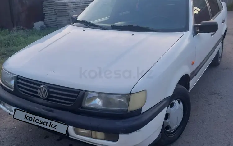 Volkswagen Passat 1996 годаfor1 300 000 тг. в Караганда
