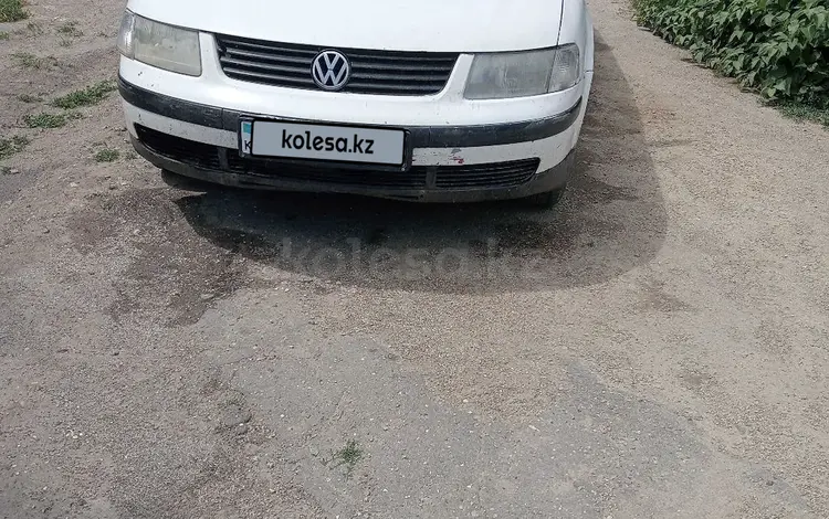 Volkswagen Passat 1998 годаfor1 500 000 тг. в Есиль