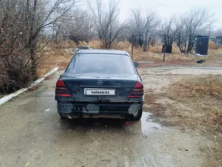 Mercedes-Benz C 180 1994 года за 1 000 000 тг. в Семей – фото 4