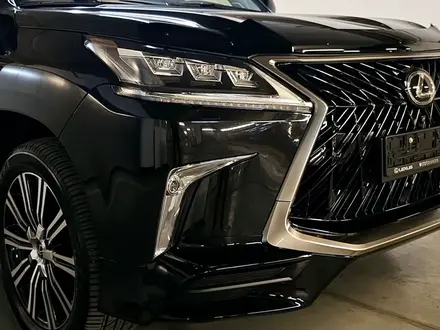 Lexus LX 570 2018 года за 46 900 000 тг. в Алматы – фото 7