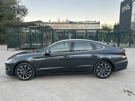 Hyundai Sonata 2020 года за 11 899 999 тг. в Актобе – фото 2