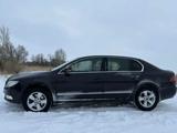 Skoda Superb 2013 годаүшін3 900 000 тг. в Актобе