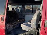 Volkswagen Multivan 1993 годаүшін2 600 000 тг. в Караганда – фото 5