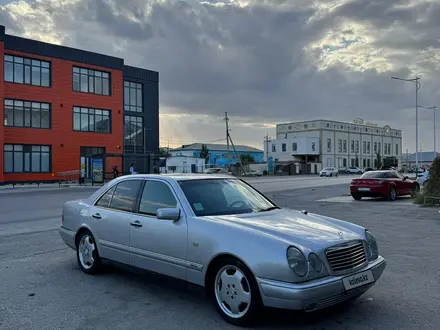 Mercedes-Benz E 280 1996 года за 3 200 000 тг. в Кызылорда – фото 3