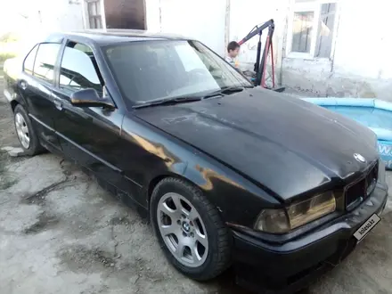 BMW 318 1993 года за 1 000 000 тг. в Шымкент