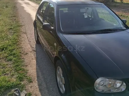 Volkswagen Golf 2001 года за 2 400 000 тг. в Алматы – фото 3