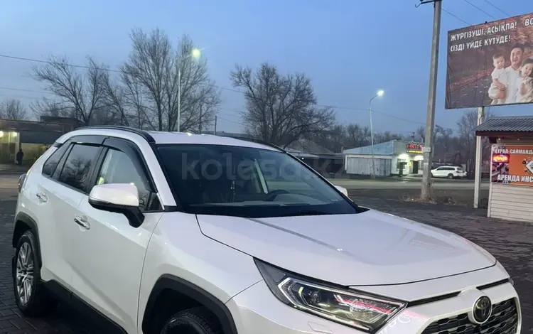 Toyota RAV4 2019 года за 15 500 000 тг. в Алматы