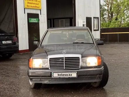 Mercedes-Benz E 230 1990 года за 2 200 000 тг. в Кокшетау – фото 7