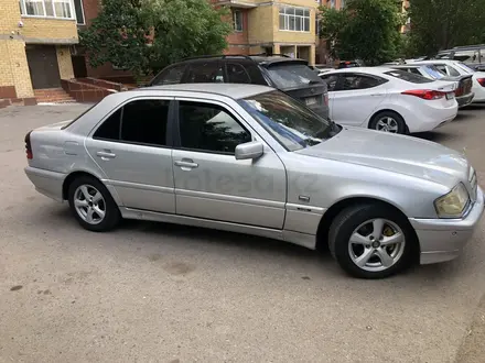 Mercedes-Benz C 200 1998 года за 1 500 000 тг. в Астана – фото 3