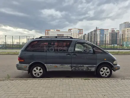 Toyota Previa 1992 года за 1 800 000 тг. в Караганда