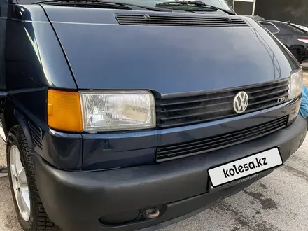 Volkswagen Transporter 2001 года за 5 200 000 тг. в Шымкент