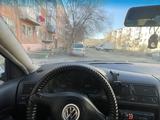 Volkswagen Golf 2001 года за 2 100 000 тг. в Семей – фото 5