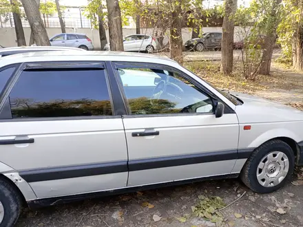 Volkswagen Passat 1992 года за 1 200 000 тг. в Алматы – фото 3