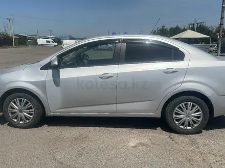 Chevrolet Aveo 2014 года за 2 600 000 тг. в Алматы – фото 3