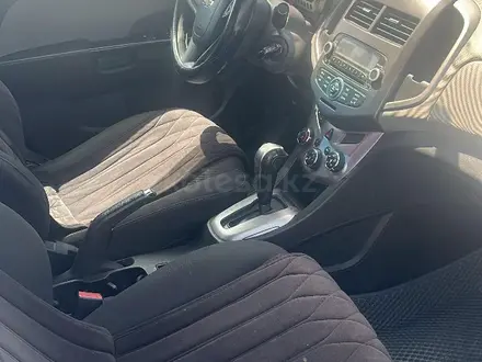 Chevrolet Aveo 2014 года за 2 600 000 тг. в Алматы – фото 6