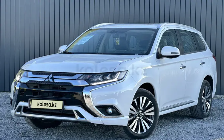 Mitsubishi Outlander 2022 года за 14 500 000 тг. в Актобе