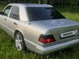 Mercedes-Benz E 200 1994 годаүшін1 920 000 тг. в Костанай – фото 4