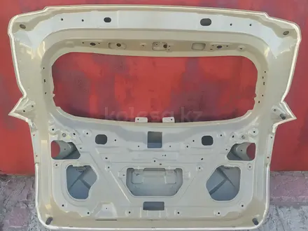 Крышка багажника за 110 000 тг. в Костанай – фото 2