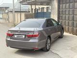 Toyota Camry 2015 годаfor11 700 000 тг. в Шымкент – фото 4