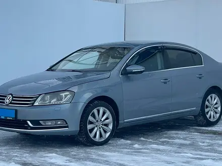 Volkswagen Passat 2012 года за 3 960 000 тг. в Уральск
