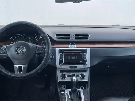 Volkswagen Passat 2012 года за 3 960 000 тг. в Уральск – фото 14