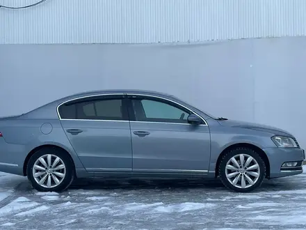 Volkswagen Passat 2012 года за 3 960 000 тг. в Уральск – фото 4